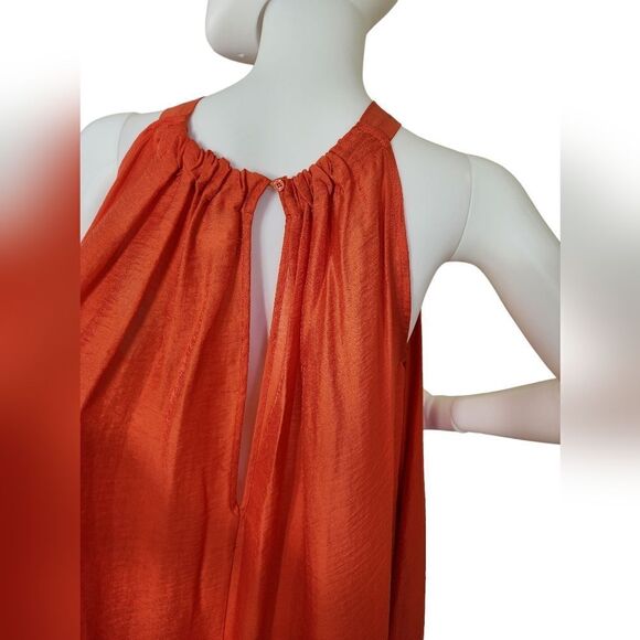 H&M dress  - Picture 5 of 16